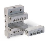 Graco Industrial 24N384 | Trabon MSP Stainless Steel Divider Valve - 5 Section Base Plate Assembly, NPSF