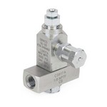 Graco Industrial 24F544 | GL-43 Oil Injector, Carbon Steel, 1-Injector Manifold, 1/8