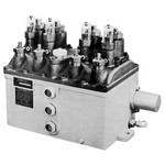 Graco Industrial 258263 | HP-50 Lubricator with 4 Pumps, Provisions for Flange Mounted Auto Fill, Low Level in Fill Plate, Proximity Switch